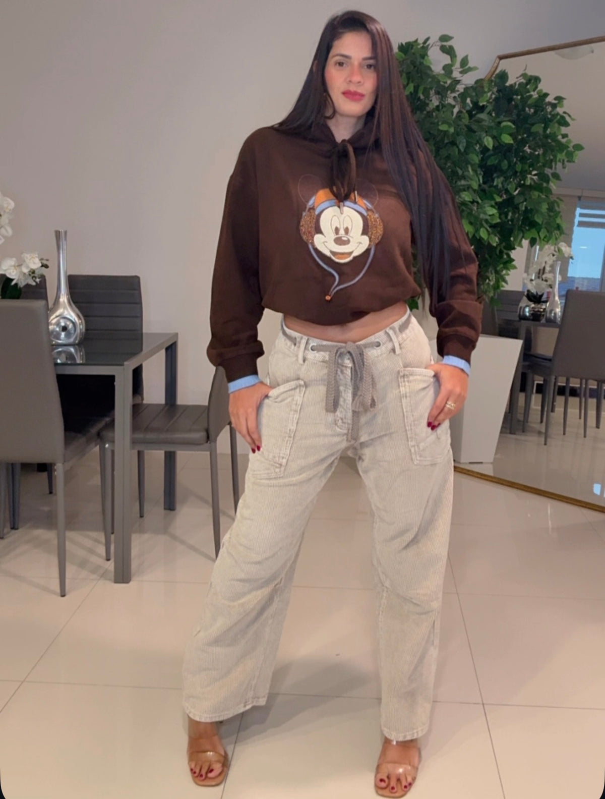 Suéter Mickey café