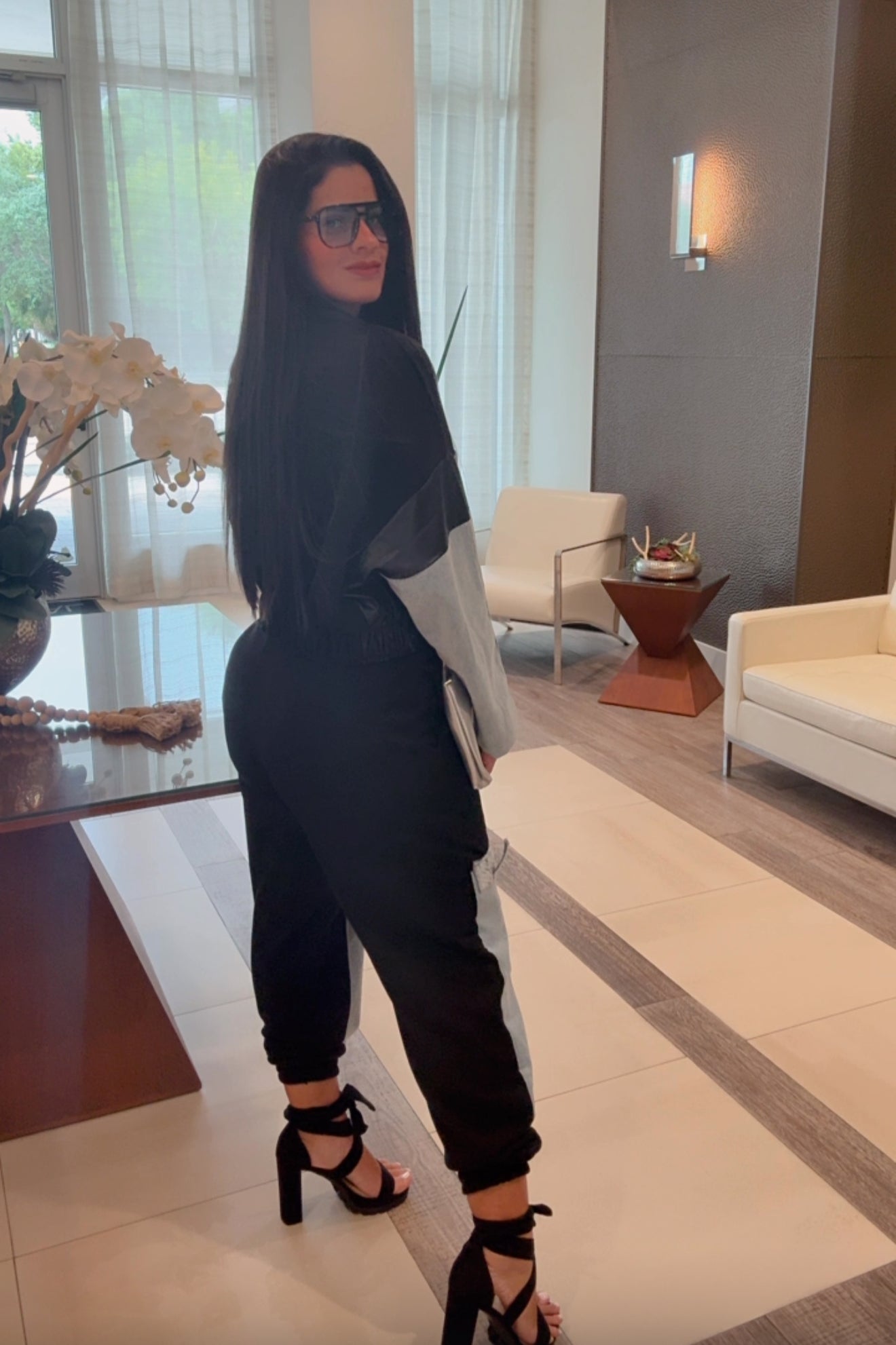 Amelia set