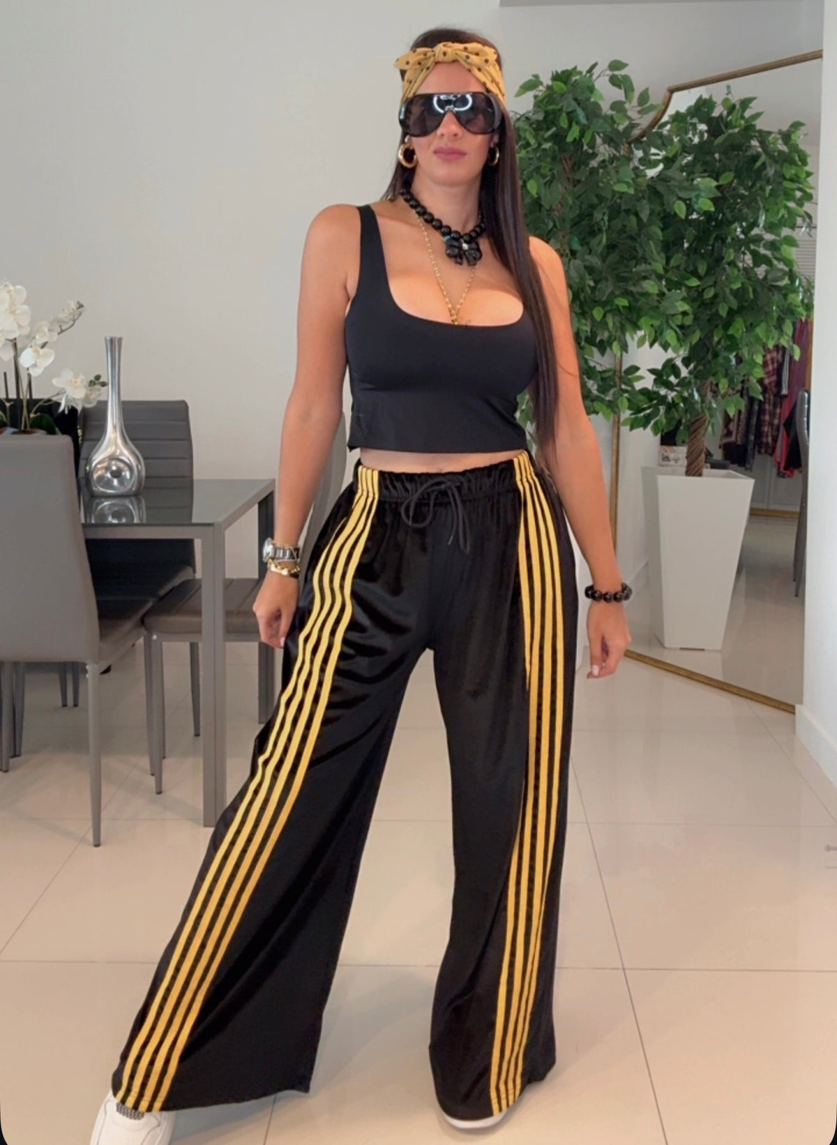 Leo pants black