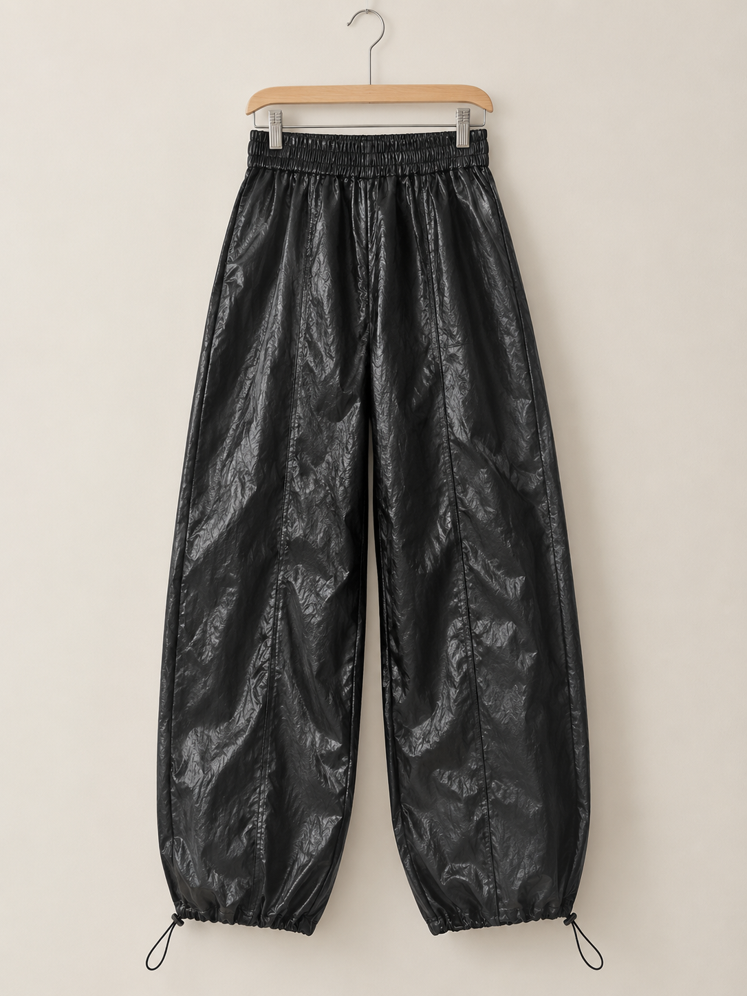 Pants cuerina black
