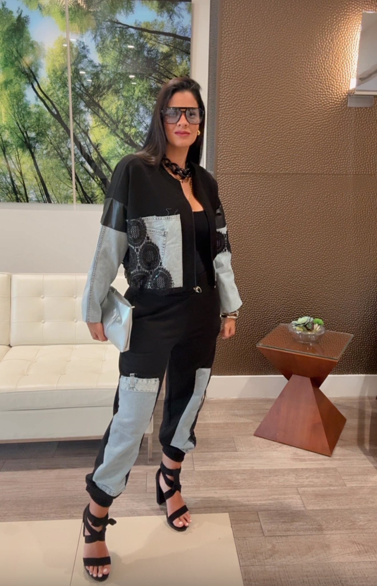 Amelia set
